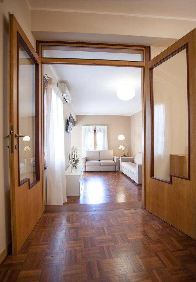Residence "Le Casette" Pordenone Exteriör bild
